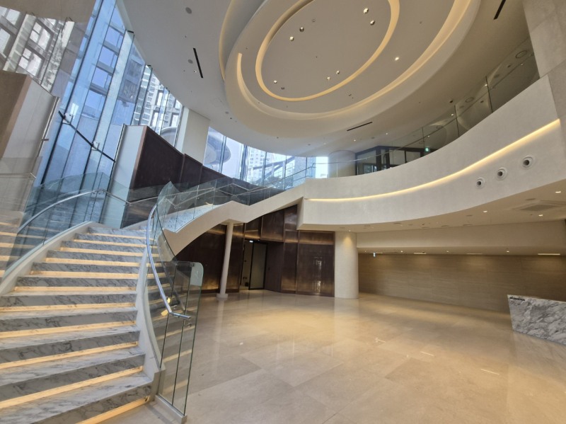 오티에르 반포 로비