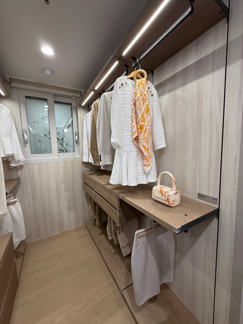 래미안 엘라비네 적용 예정인 넥스트 판넬