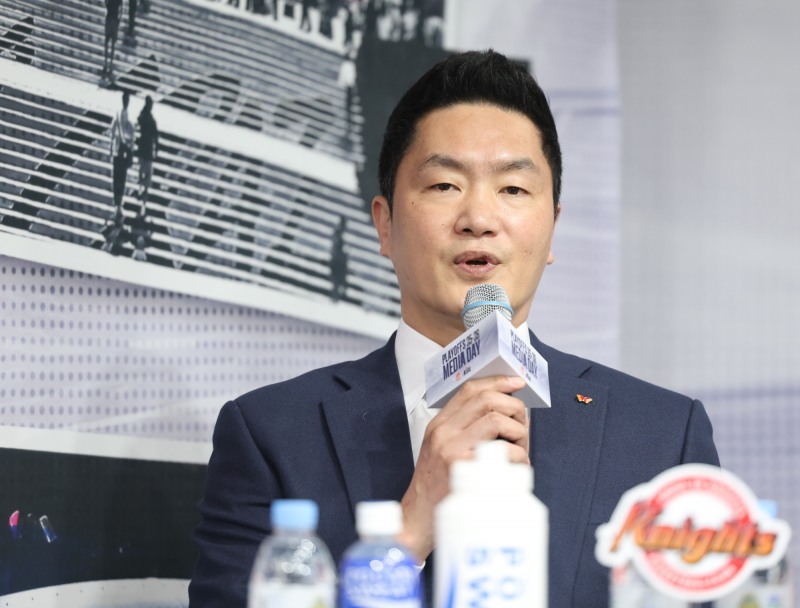 질문 답하는 전희철 SK 감독. / 사진=연합뉴스