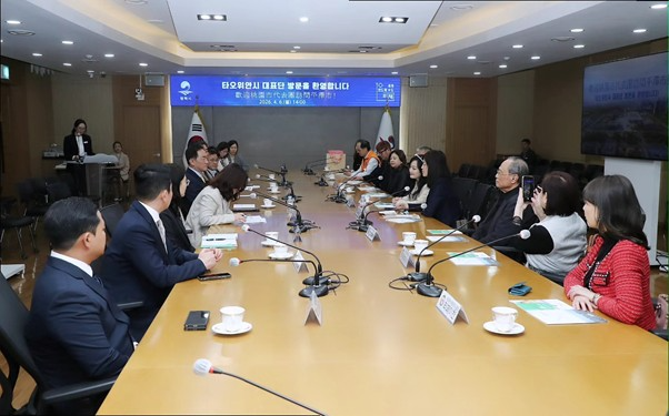 대만 타오위안시 대표단, 평택 제일종합물류 견학