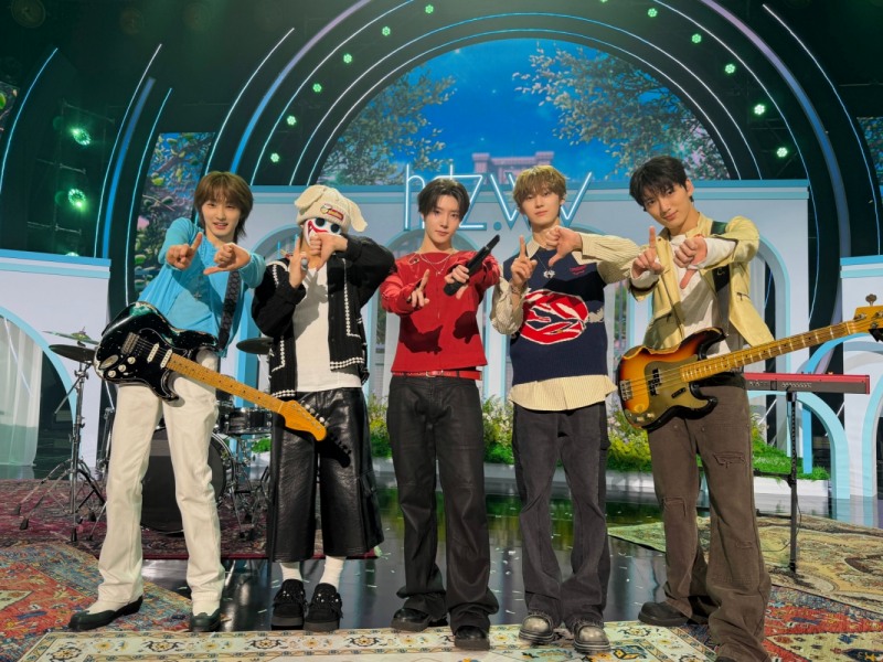 하츠웨이브, 데뷔 첫 주 활동 소감+비하인드 공개…“더 성장한 모습 보여드릴 것”