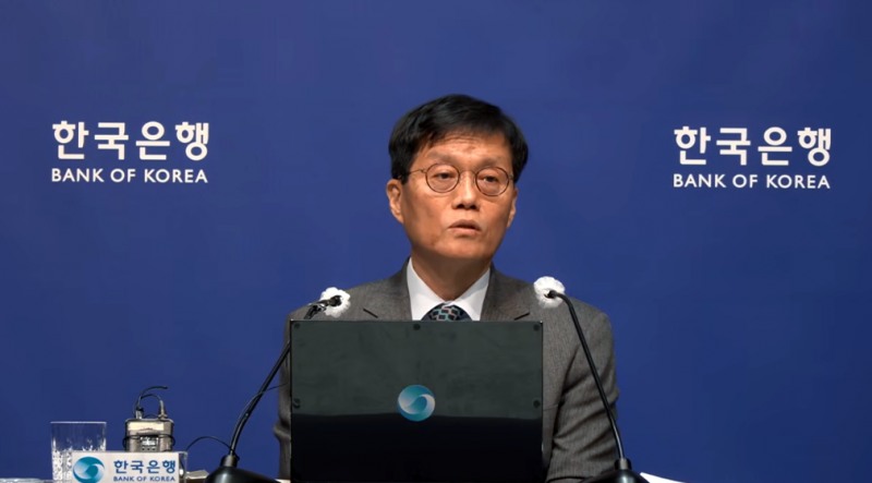 한국은행 이창용 총재가 지난해 11월 27일 통화정책 방향과 관련해 기자간담회를 진행했다(출처: 한국은행)