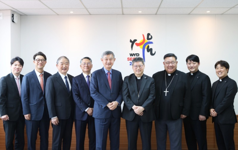 코스맥스, ‘2027 서울 세계청년대회’에 선케어 제품 50만개 기부