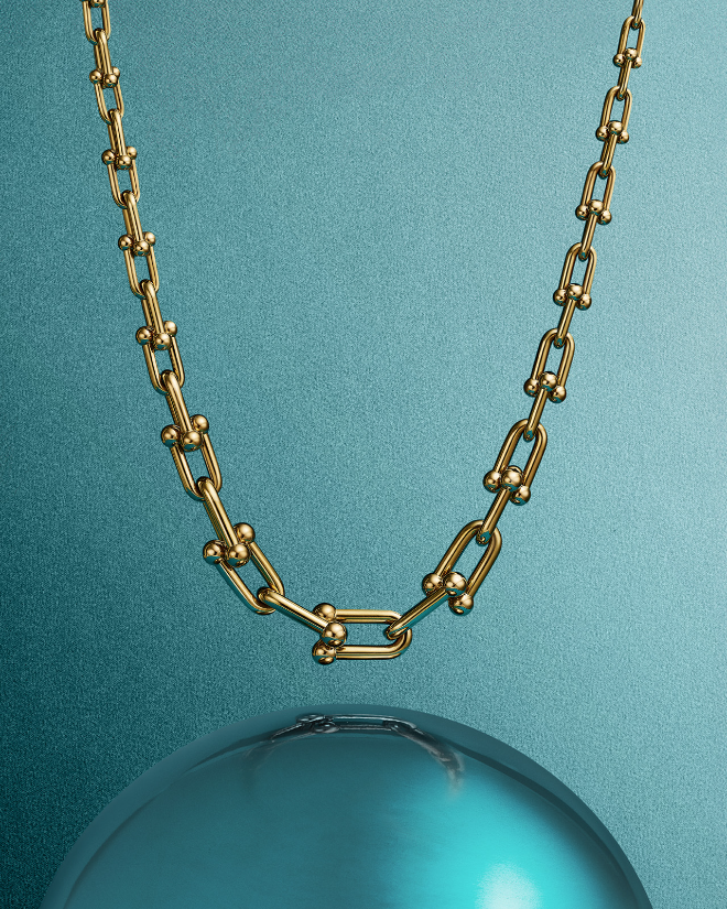 티파니앤코, 로지 헌팅턴 휘틀리와 함께한 캠페인 공개...세대를 잇는 감정과 가치 담아