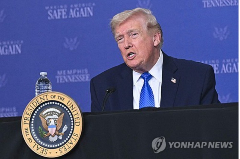 트럼프 대통령은 16일 이란전과 관련해 "꽤 곧 끝날 것"이라고 밝혔다. 사진=AP, 연합뉴스