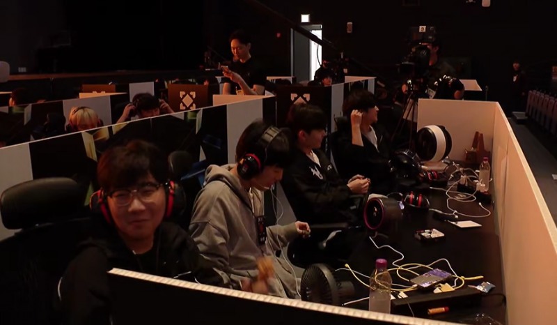 매치2 치킨을 따낸 광주 QX.