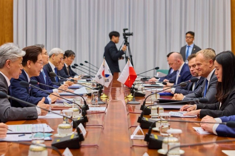 이재명 대통령과 도날드 투스크 폴란드 총리가 13일 정상회담을 개최했다(출처: 청와대)