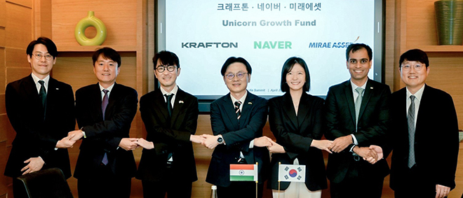 왼쪽부터 미래에셋 인도법인 권태완 CFO, 크래프톤 손현일 인도법인장, 크래프톤 김창한 대표, 산업통상부 김정관 장관, 네이버 최수연 대표, 미래에셋 벤처 인베스트먼트 인디아 푸닛 쿠마르 CEO, 네이버 구동현 부문장. 사진 제공 : 크래프톤