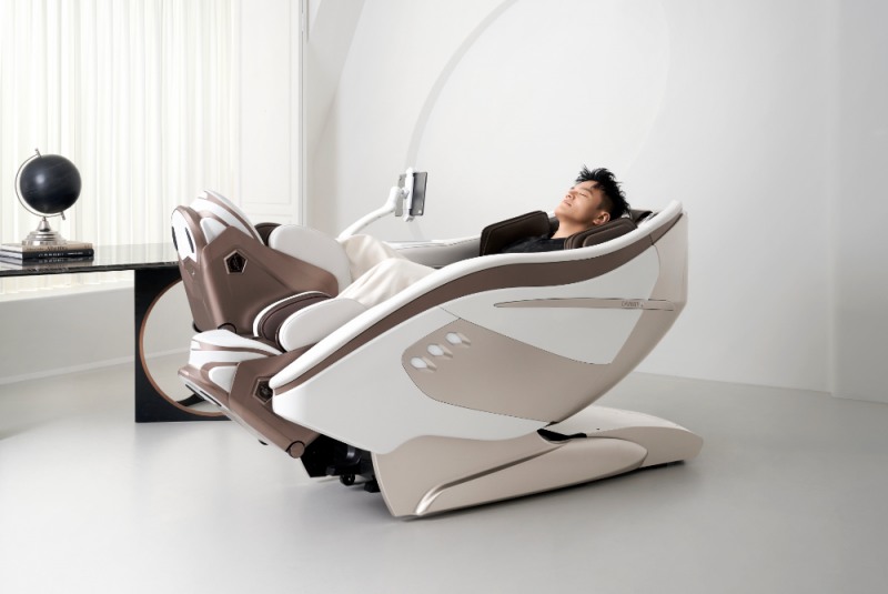 "건강수명 10년 연장"…박진영과 바디프랜드가 선보이는 AI 헬스케어로봇 캠페인