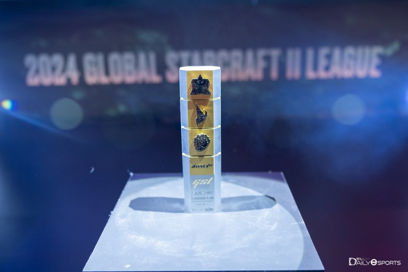 극적 부활 스타2 GSL, 감격한 팬 "살아있어 줘서 고마워"