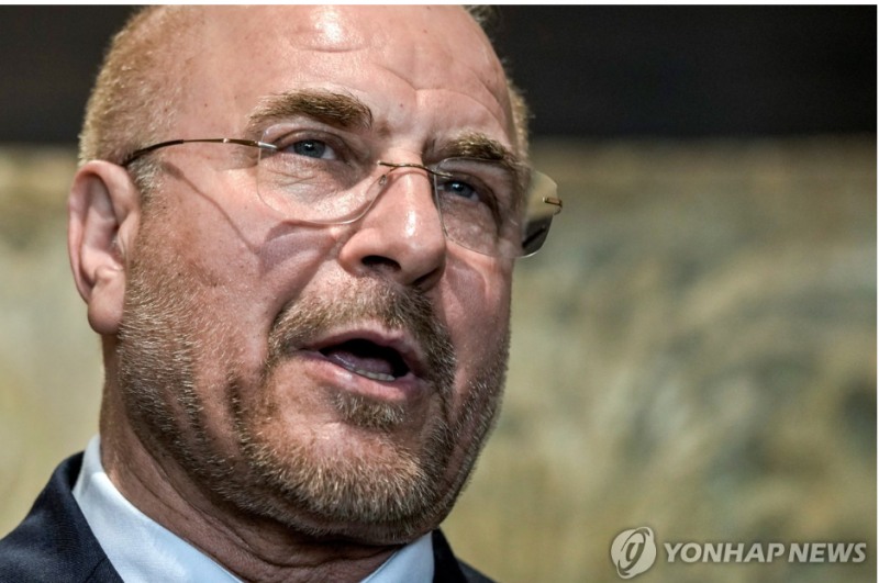 이란의 대화파로 알려진 갈리바프 이란 의회의장이 대미 협상 대표단에서 사임했다는 소식에 뉴욕증시에 불확실성을 높였다. 사진=로이터통신, 연합뉴스