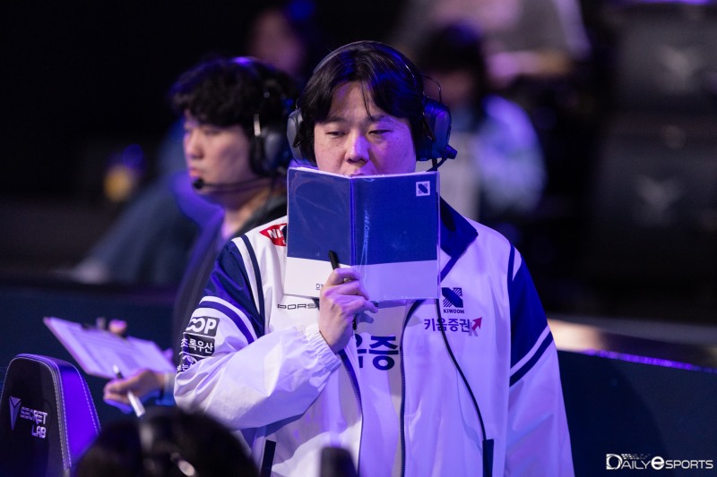 '4연패' 키움 조재읍, "시야서 서포터-라이너 소통 실수 나온다"