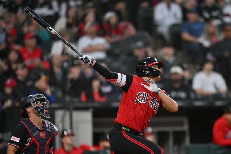 동점 솔로 아치 그린 무라카미. / 사진=연합뉴스