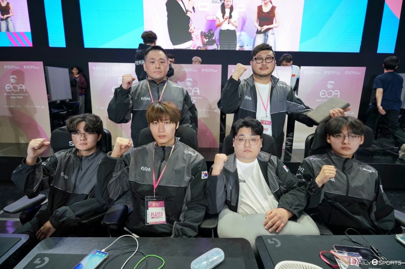 대한민국 '배그 모바일' 대표팀이 1일차 6위를 기록, 베트남에 이어 ECA 참가 팀 중 두 번째로 높은 순위에 올랐다.