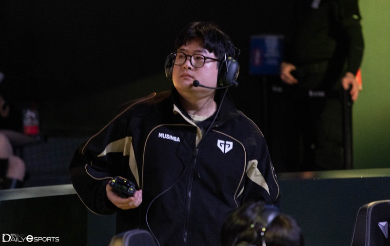 젠지 '류' 유상욱, "선수들 건강 이슈 있었지만 경기력 좋았다"