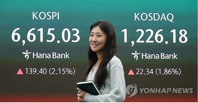 반도체 분야에서의 글로벌 경쟁력이 부상하면서 한국과 대만의 증시가 급부상하고 있다. 사진=연합뉴스