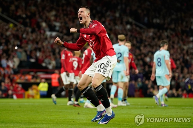 골세리머니를 펼치는 베냐민 셰슈코 / 사진=연합뉴스