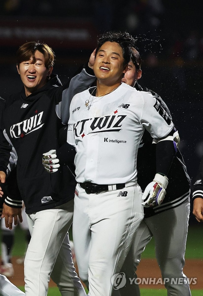 kt 강민성 '내가 주인공' / 사진=연합뉴스