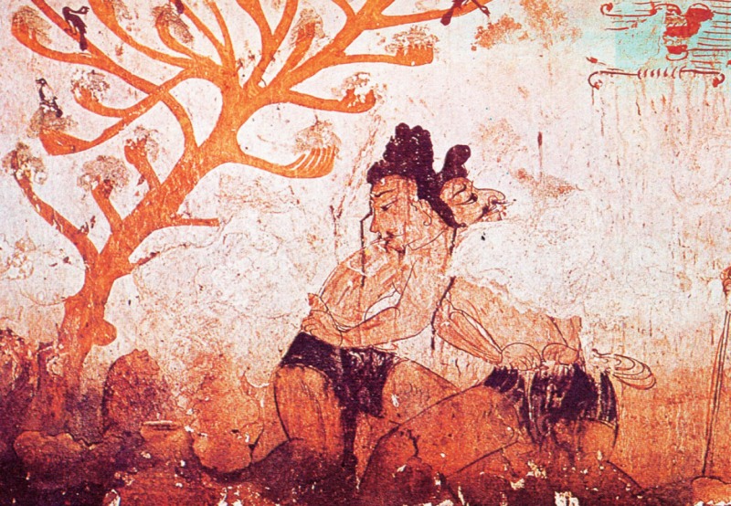 5세기 무렵의 고구려 시대 고분 각저총 벽화. 씨름의 역사를 보여주는 가장 오래된 자료이다.