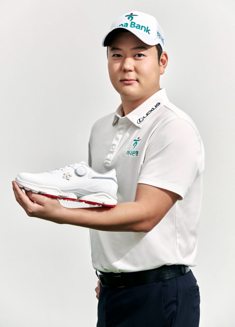 리브랜딩 1년, 골프화로 질주하는 데상트골프... 상반기 매출 30% 급증