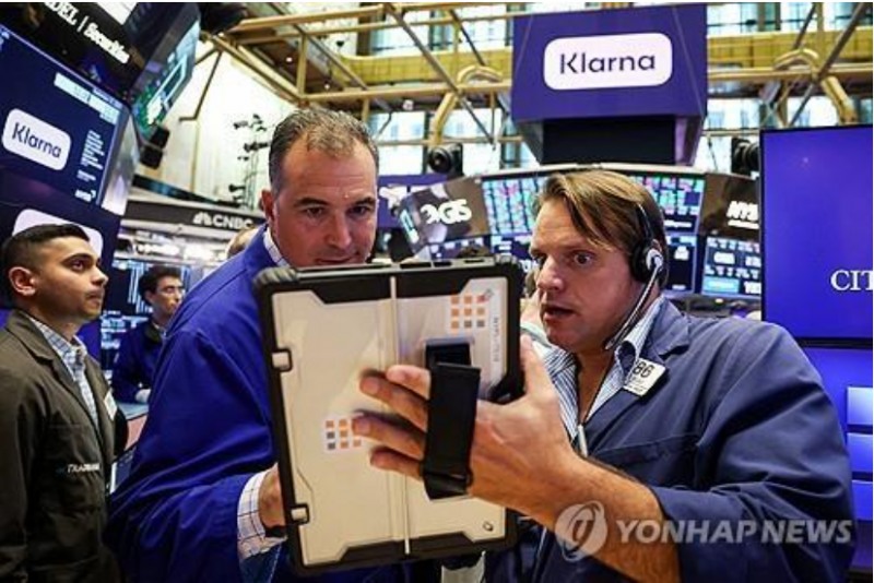대형주 위주의 S&P500지수와 나스닥지수가 1% 전후 상승하며 사상 최고가 행진을 이어갔다. 사진=UPI통신, 연합뉴스