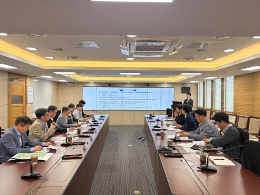 경기도는 7일 한국전력공사 경인건설본부에서 ‘도로-전력망 공동건설 실무협의체 킥오프 회의’를 개최했다./경기도