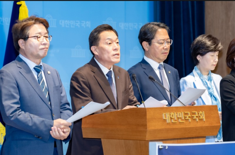 이재준 수원시장이 발언하고 있다./수원시