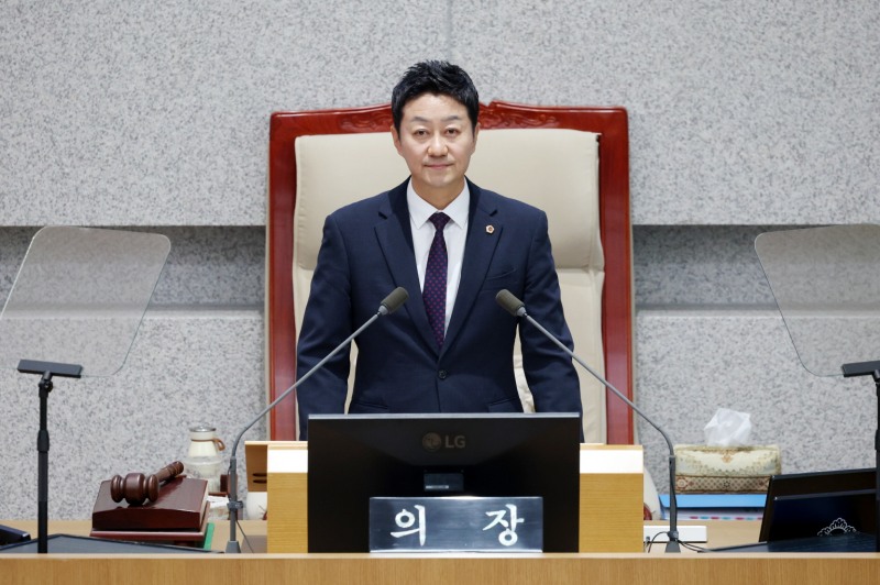 김진경 경기도의회 의장