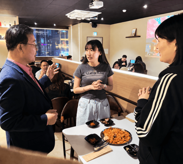 김성제 국민의힘 의왕시장 후보가 민선 9기에는 청년이 실제로 성장하고 정착할 수 있는 '활기찬 청년도시 의왕'을 조성한다고 약속했다./선거캠프출처 : 중앙이코노미뉴스(https://www.joongangenews.com)