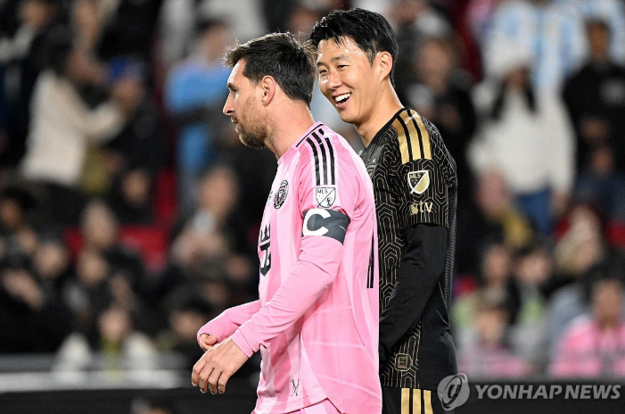 손흥민(오른쪽)과 메시. / 사진=연합뉴스
