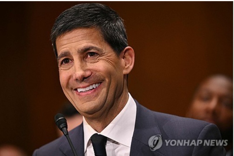 케빈 워시 차기 연준의장 후보자가 13일(현지시간) 상원 본회의에서 찬선 54, 반대46표로 근소한 차이로 인준안이 통과됐다. 사진=AFP, 연합뉴스