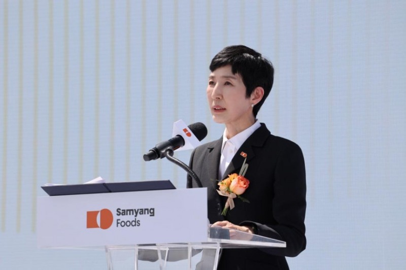 삼양식품은 12일 이사회를 열고 6월 1일 자로 김정수 부회장을 신임 회장으로 선임해 명동시대를 이끌 글로벌 통합 리더십을 강화한다고 밝혔다. /사진=삼양식품