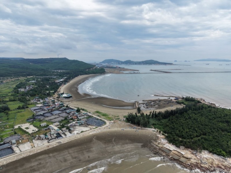LNG발전소 및 LNG터미널과 LNG저장탱크가 들어설 뀐랍 프로젝트 부지 전경.(SK이노베이션제공)
