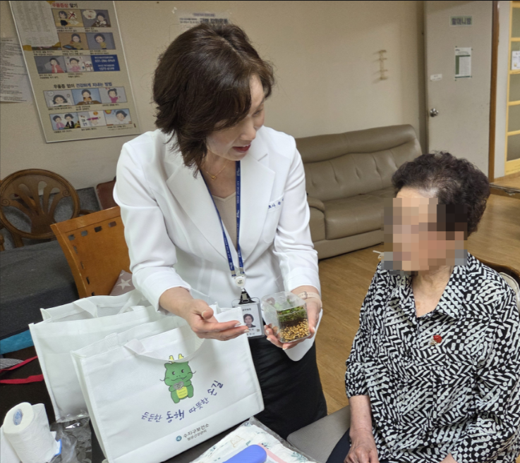 처인·기흥·수지구 보건소는 전문의 상담, 원예 치유, 방문 건강관리 등 지역별 특성에 맞춘 프로그램으로 재가암환자을 돕고 있다/용인시