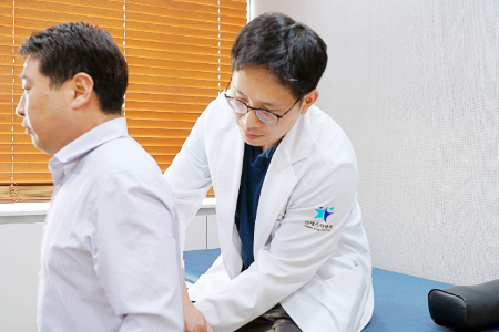 차경호 연세스타병원 원장(신경외과 전문의) <사진=연세스타병원 제공>