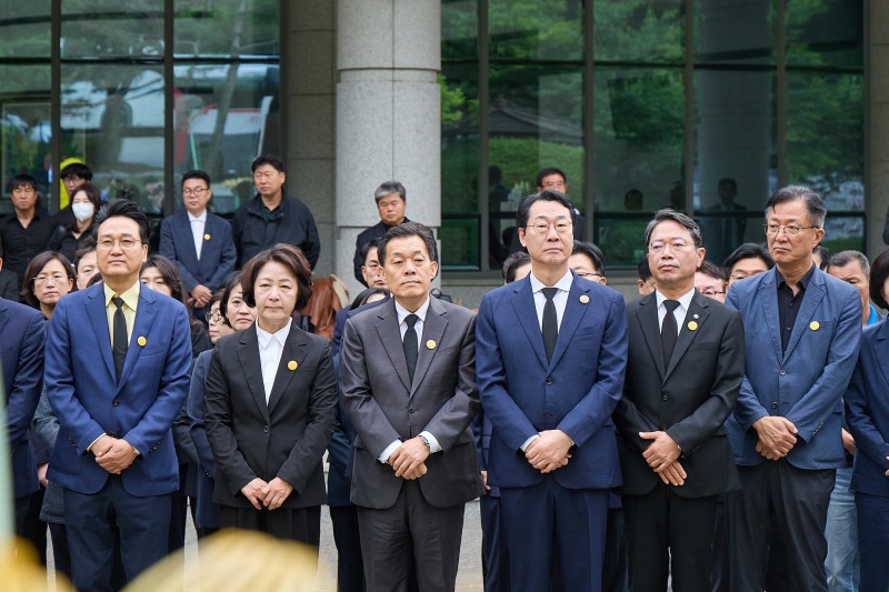 기념촿영 모습. /선거캠프