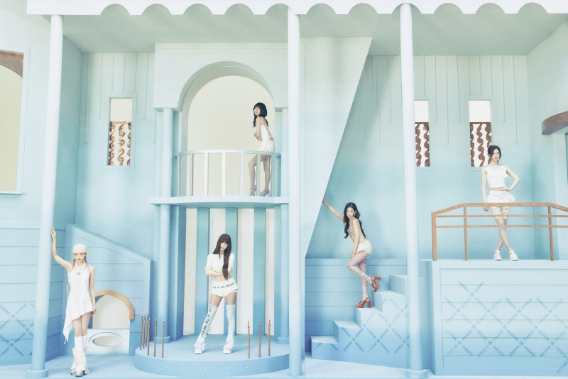 ITZY, ‘모토’ MV에 집약한 팀 서사와 성장…글로벌 활약 기대