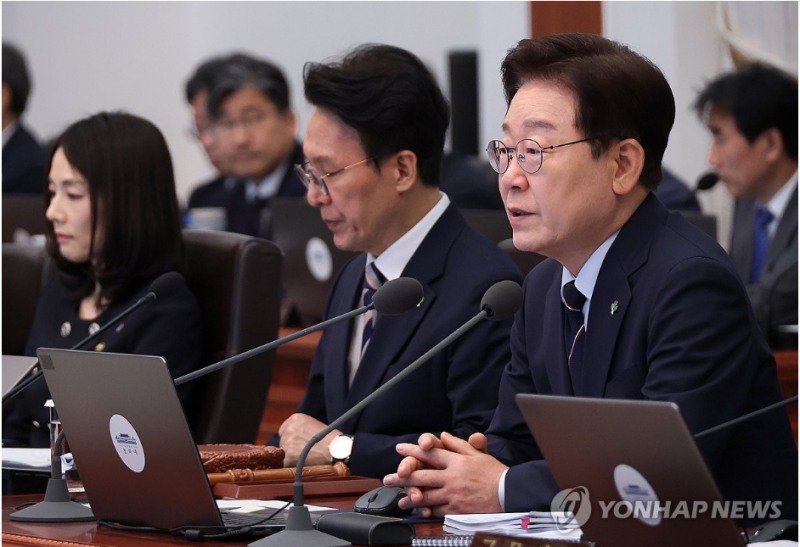 정부는 2일 국무회의에서 내년부터 연차휴가를 시간 단위로 쪼개서 사용 가능하는 내용의 근로기준법 개정안을 의결했다. 사진=연합뉴스