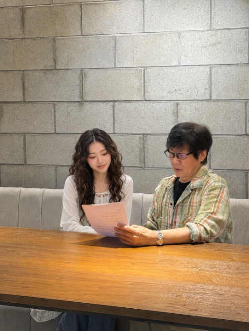 가수 겸 작곡가 전영록이 AI 가수 ChaeA(채아)의 보컬 디렉팅에 참여하고 있다. (사진제공=사운드리퍼블리카)