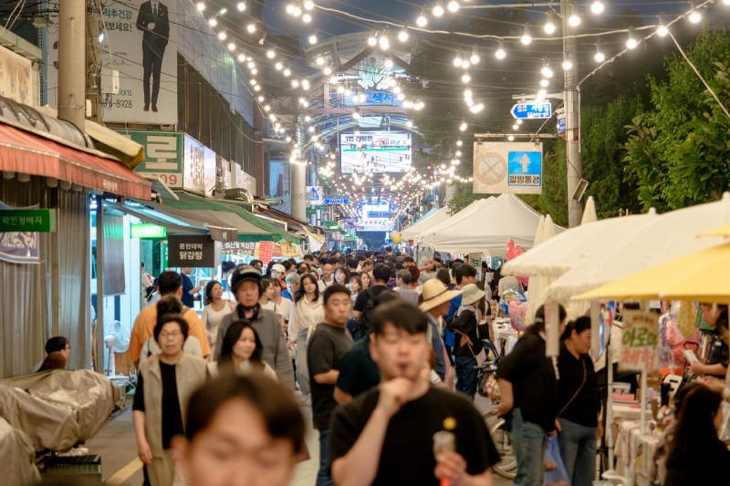 오산 야맥축제에 몰린 인파 모습. /오산시