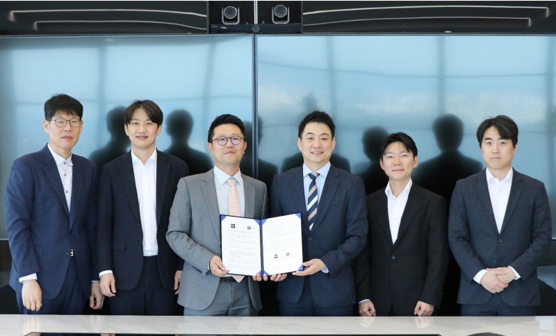 왼쪽부터 율촌 최승우 수석전문위원, 황지행, 이용민 변호사, 젠지 이지훈 상무, 박경승 파트리드, 한형석 파트리드(이미지=젠지 제공).