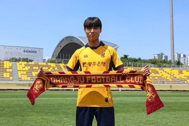 광주FC가 임대 영입한 장석환 / 사진=광주FC 제공