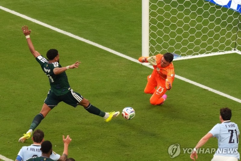 사우디아라비아 압둘레라 알암리의 선제골 장면 / 사진=연합뉴스