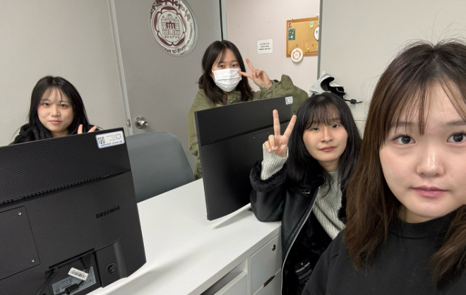 2025 교수자 학습자 (사진 왼쪽부터) 이유림, 문영신, 이가은, 유시연. (사진제공=덕성여대)