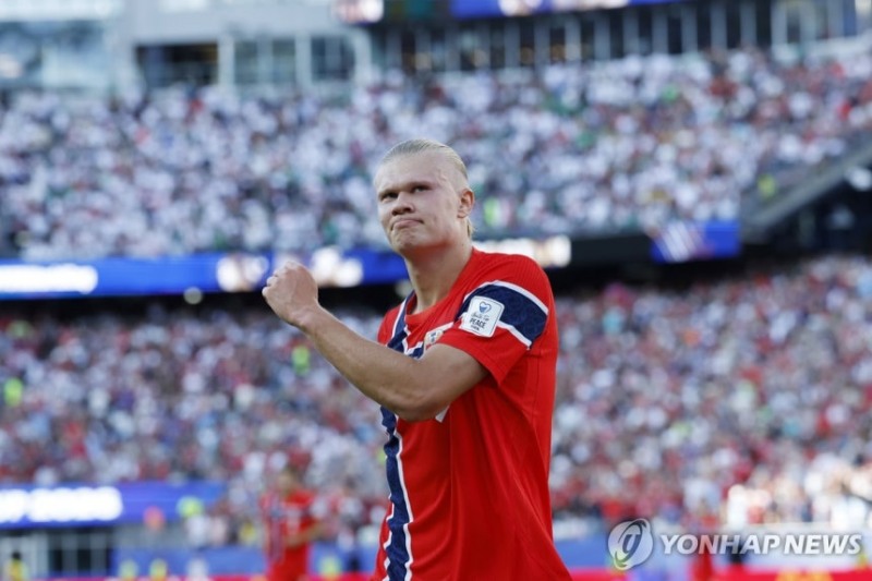 골 세리머니하는 노르웨이 엘링 홀란 / 사진=연합뉴스