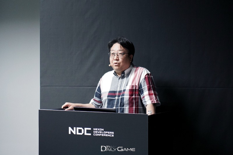 넥슨 오윤호 실장은 지난 10년 간 취업자를 대상으로 기술면접을 진행하며 겪은 사례와 준비 과정에 대한 조언을 건넸다.