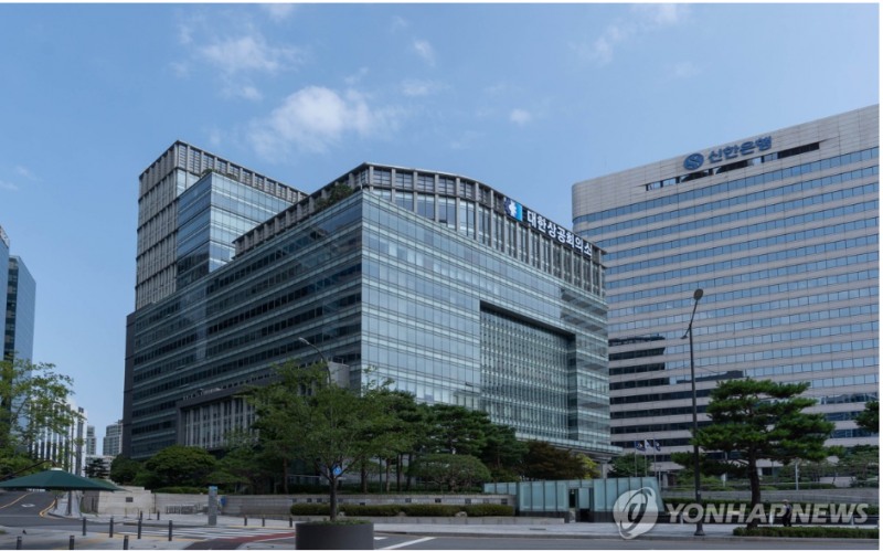 우리나라 기업에 대한 국민 호감도가 2003년 조사 이래 최고치를 기록했다고 대한상의가 17일 밝혔다. 사진=대한상의제공, 연합뉴스
