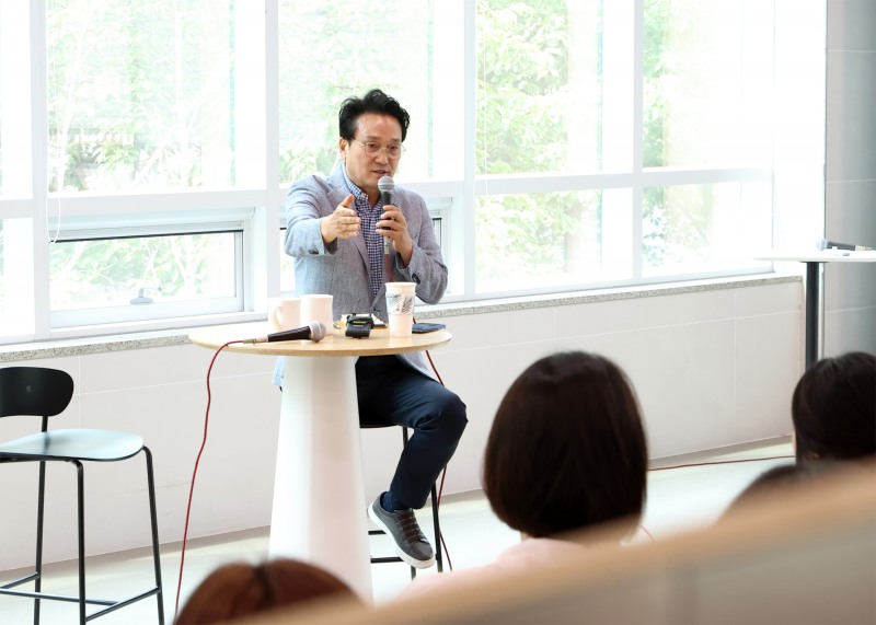 안민석 경기도교육감 당선인은 17일 부천에서 ‘경기교육대전환 경청투어’를 열었다./인수위