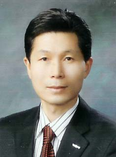 김영일(수필가, 시인, 발명가, 행정사)