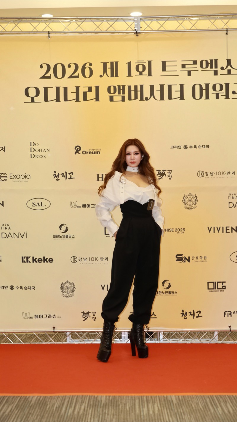 ‘한양대 시니어모델 2기’ 김리원, 오디너리리 금상 수상